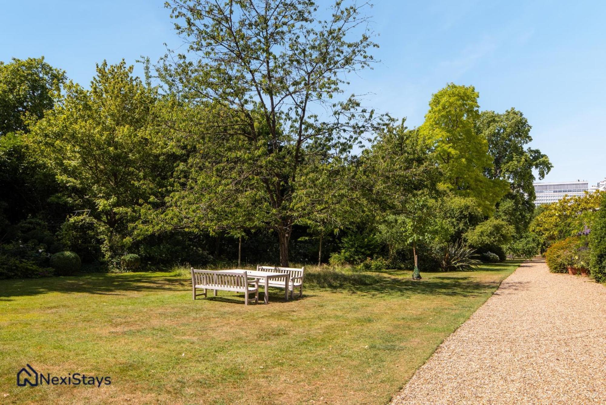 Apartamento 15 Mins Walk To Selfridges, Hyde Park Penthouse *