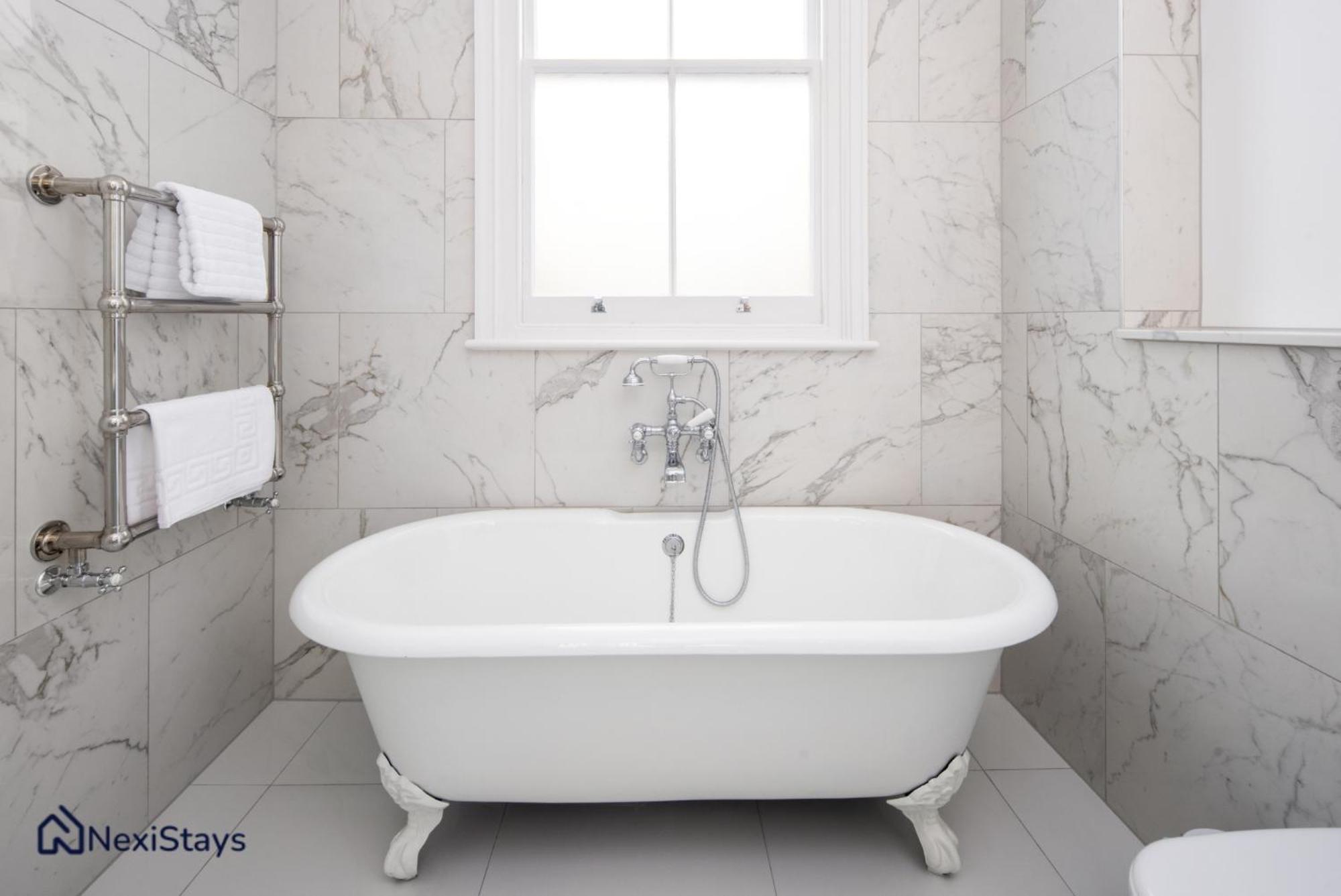 15 Mins Walk To Selfridges, Hyde Park Penthouse Apartamento Londres
