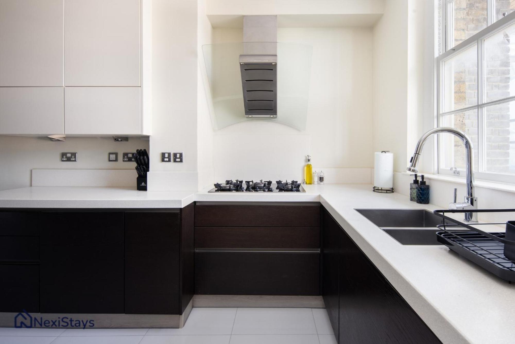 Apartamento 15 Mins Walk To Selfridges, Hyde Park Penthouse *